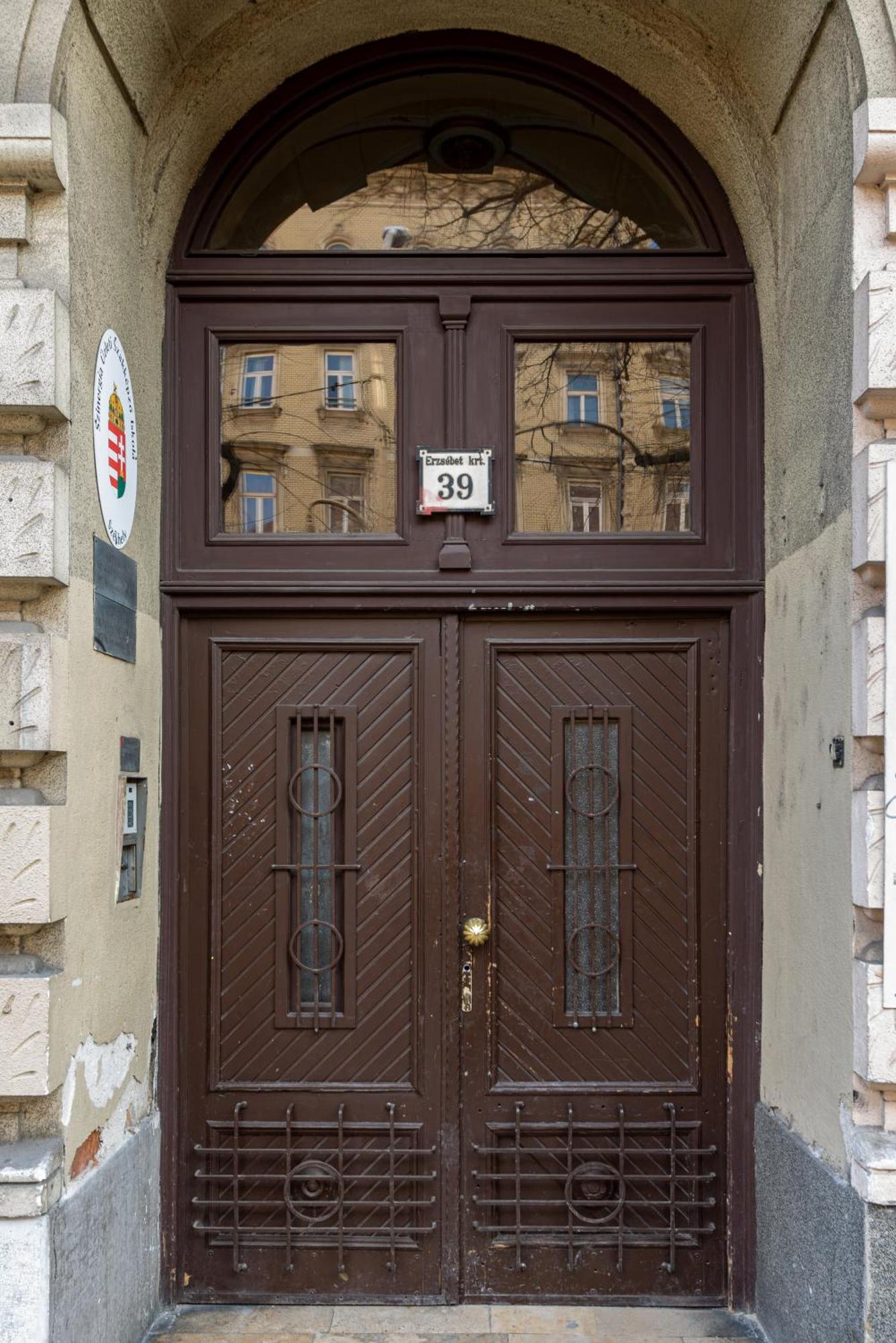 Budapest Holidays Chic Exterior photo